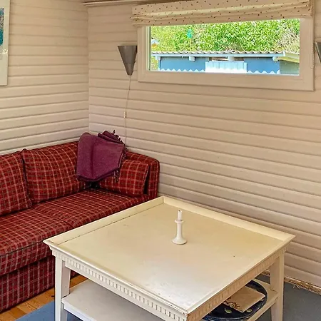 4 Person In Stege-by Traum